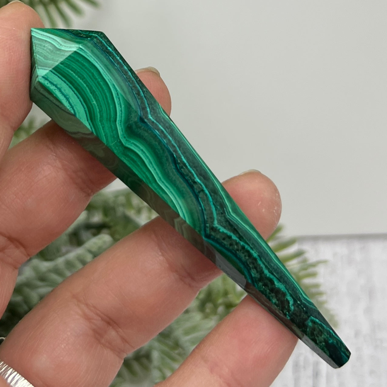 Malachite Wand with Stand Crystal 32g 84mm