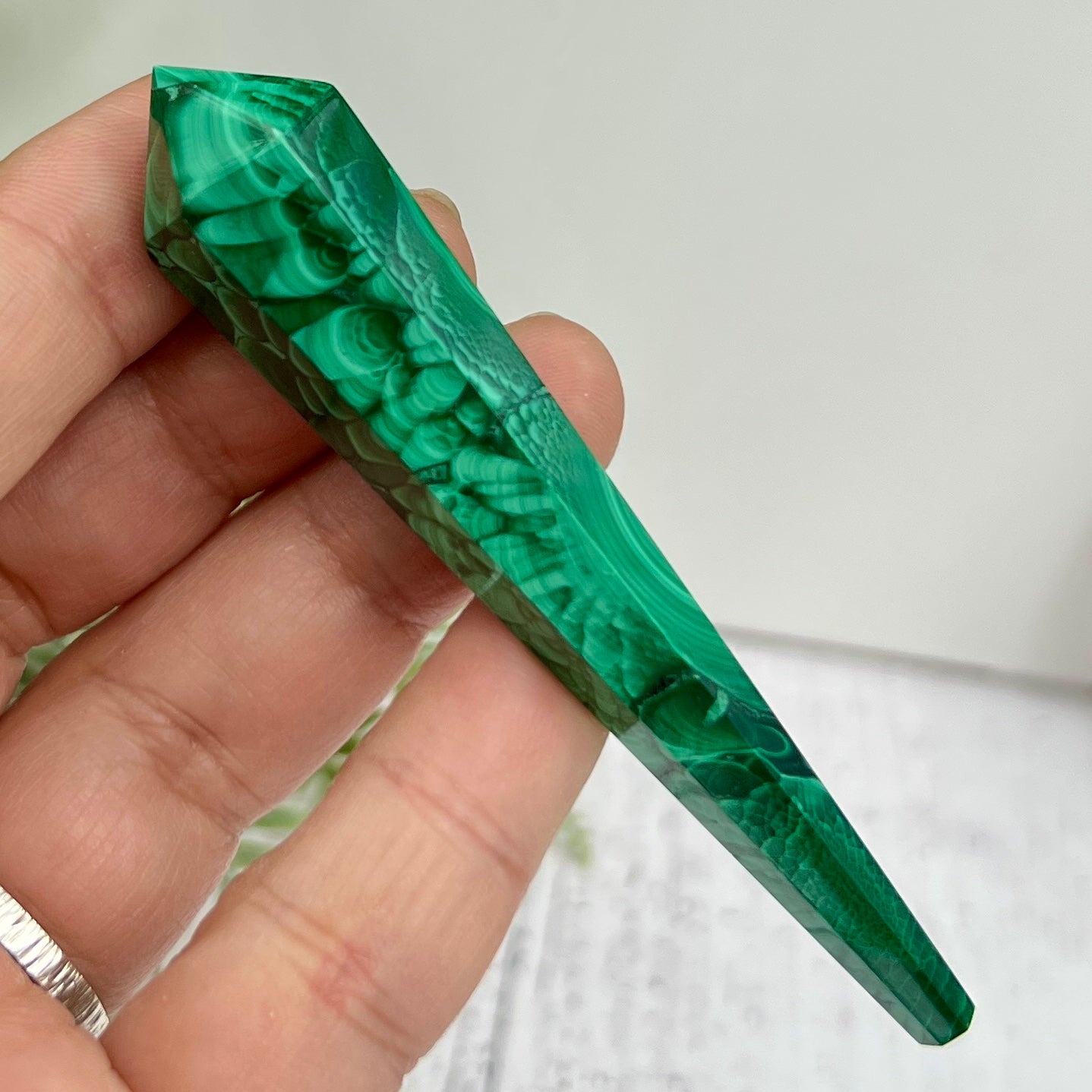 Malachite Wand with Stand Crystal 30g 88mm