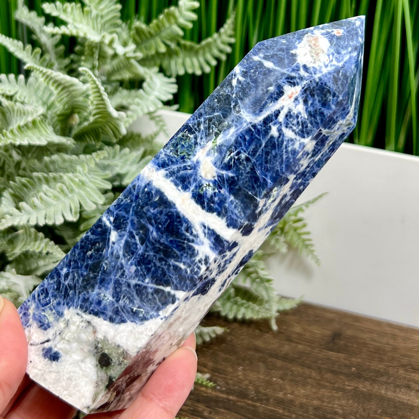 Sodalite Poets Stone Blue Tower Healing Crystal Generator 506g 157mm