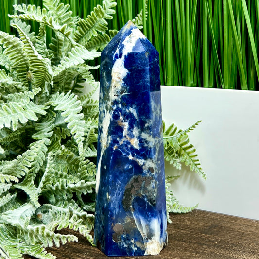 Sodalite with Pyrite Poets Stone Blue Tower Healing Crystal Generator 460g 151mm