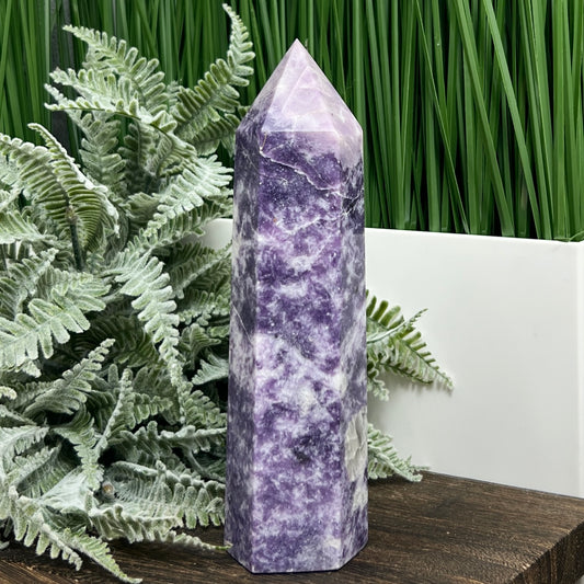 Lepidolite Purple Mica Tower Healing Crystal Generator 662g 175mm