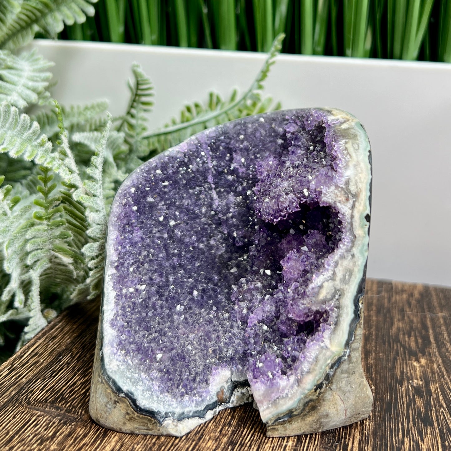 Amethyst Geode Cluster Cave Healing Natural Crystal 544g