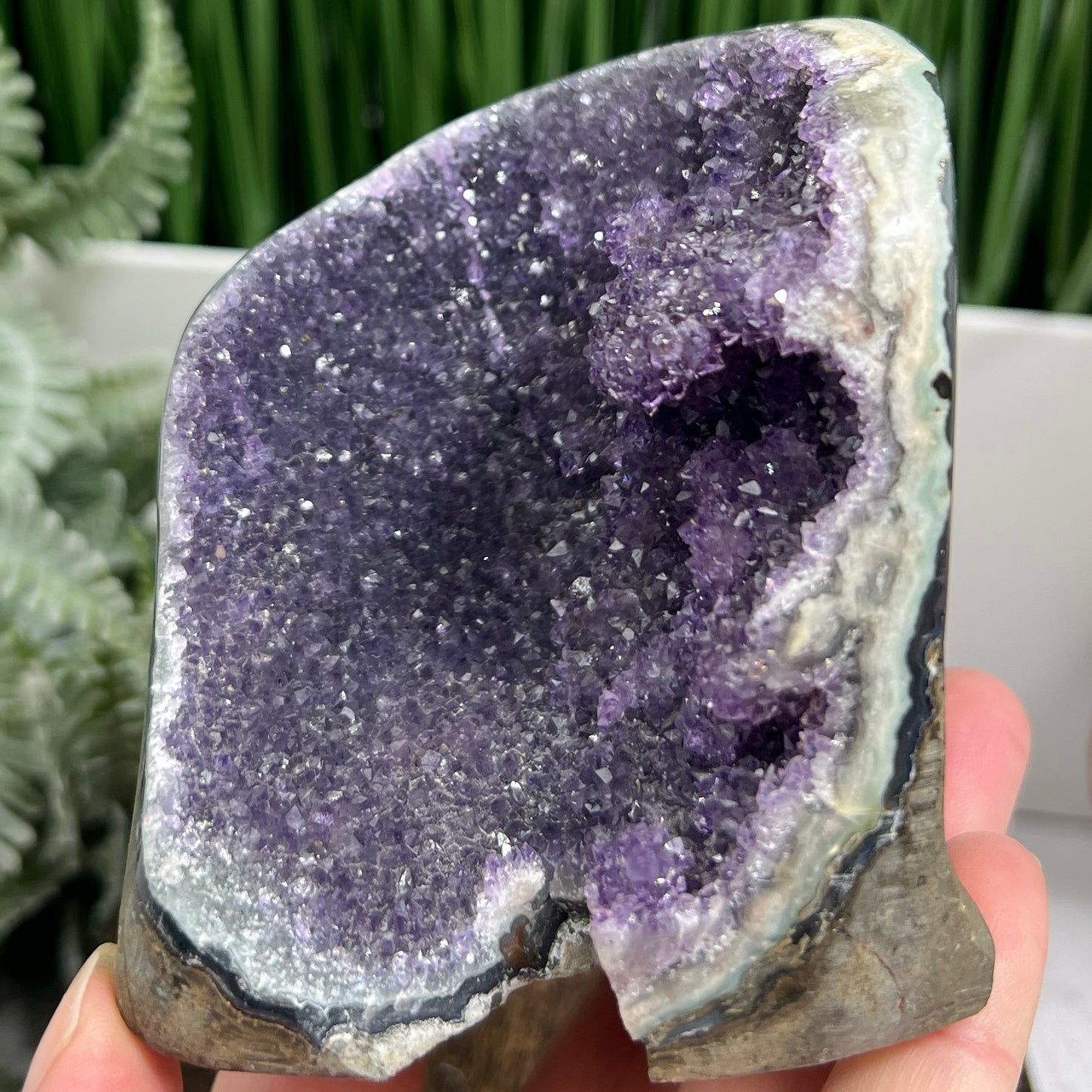 Amethyst Geode Cluster Cave Healing Natural Crystal 544g