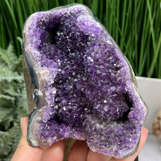 Amethyst Geode Cluster Cave Healing Natural Crystal 922g