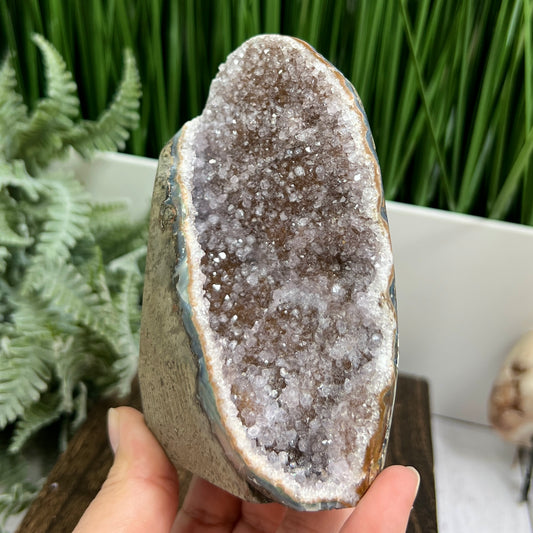 Amethyst Geode Cluster Cave Healing Natural Crystal 410g