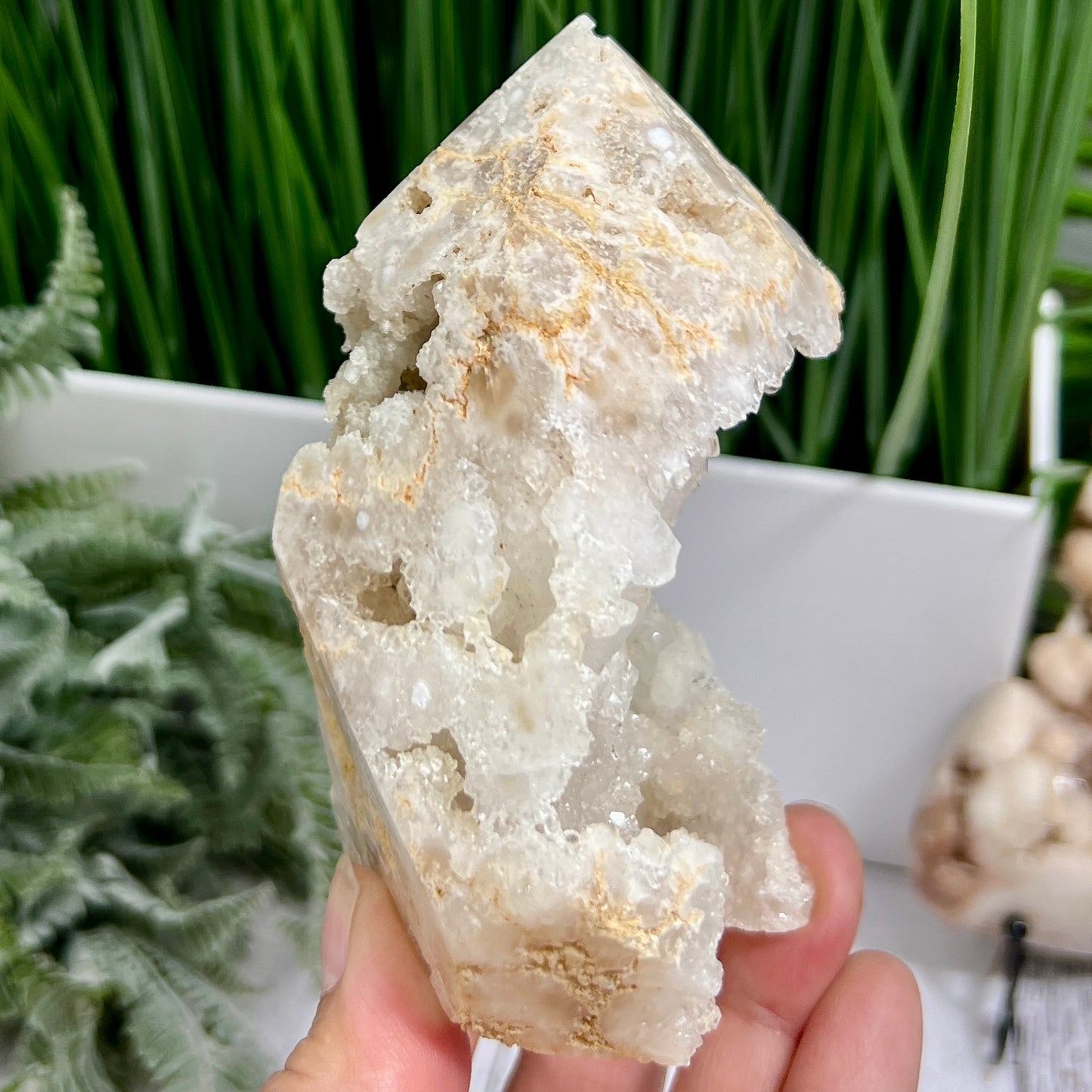 Druzy Agate Tower Crystal Generator 340g