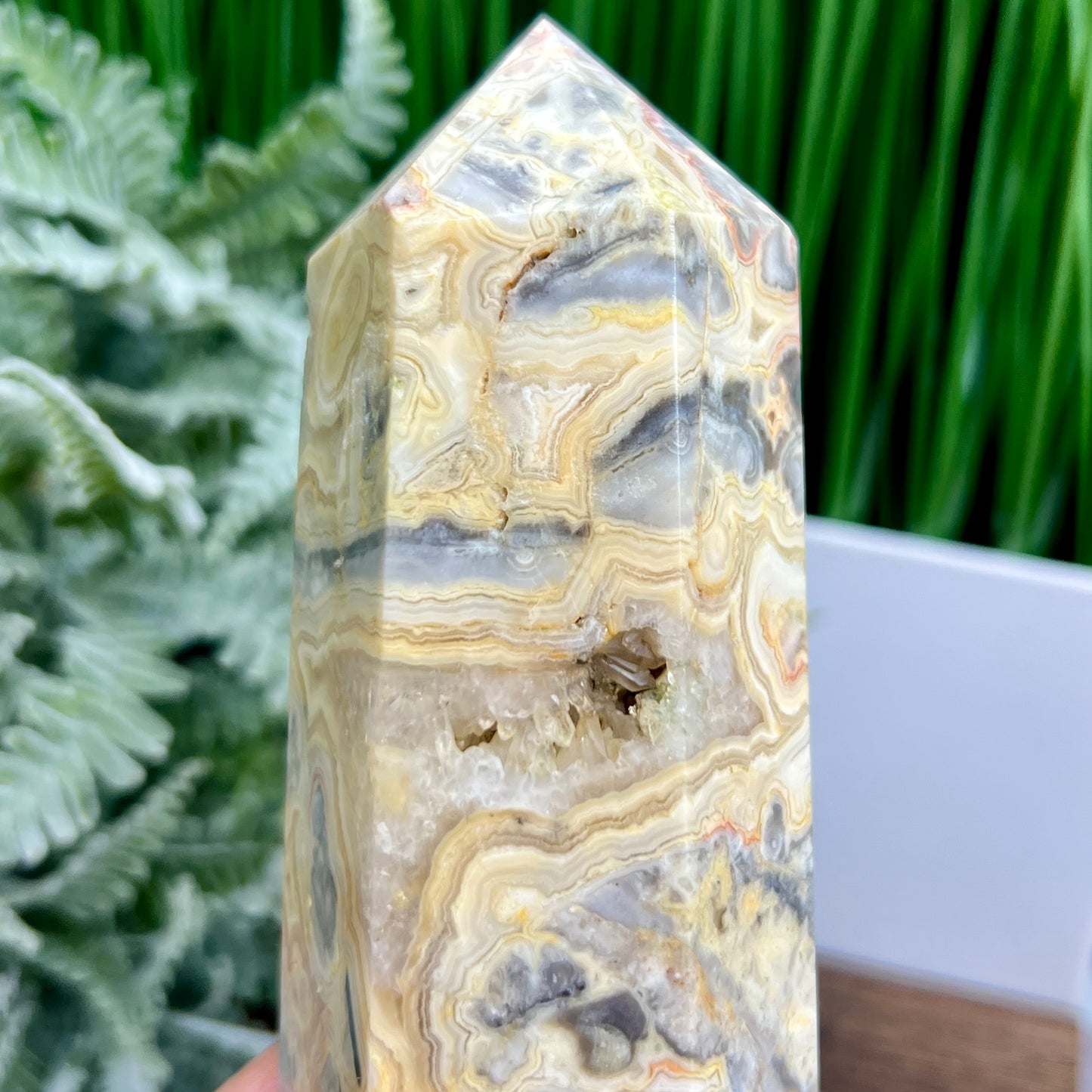 Crazy Lace Agate Tower Crystal Generator 696g 165mm