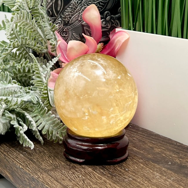 Honey Calcite Sphere Healing Crystal Ball 500g 70mm