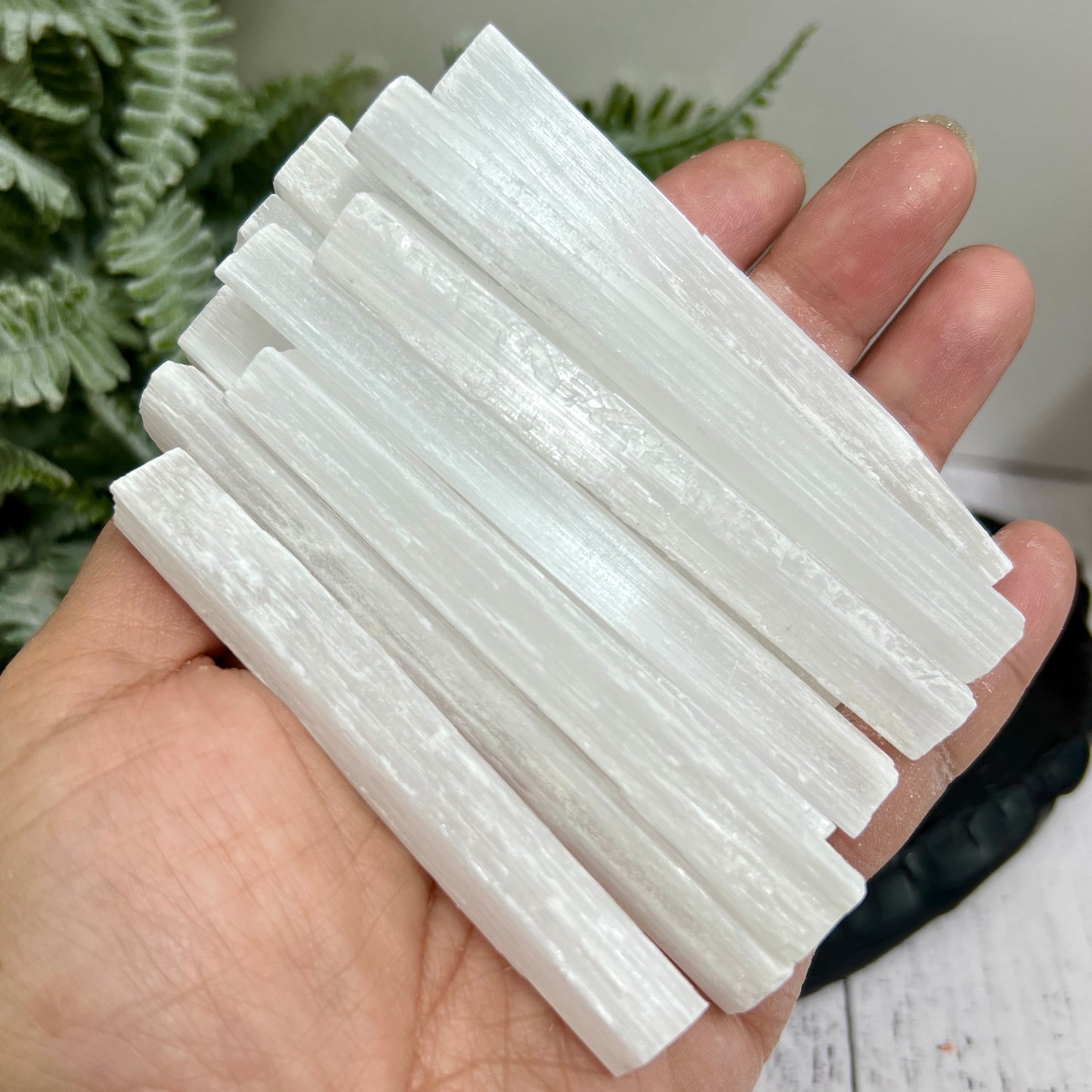 Satin Spar Selenite Raw Sticks Wands Healing Crystal 12 Pieces 430g 9-10cm