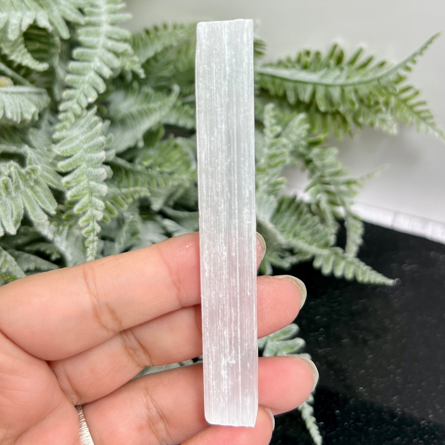 Satin Spar Selenite Raw Sticks Wands Healing Crystal 12 Pieces 430g 9-10cm