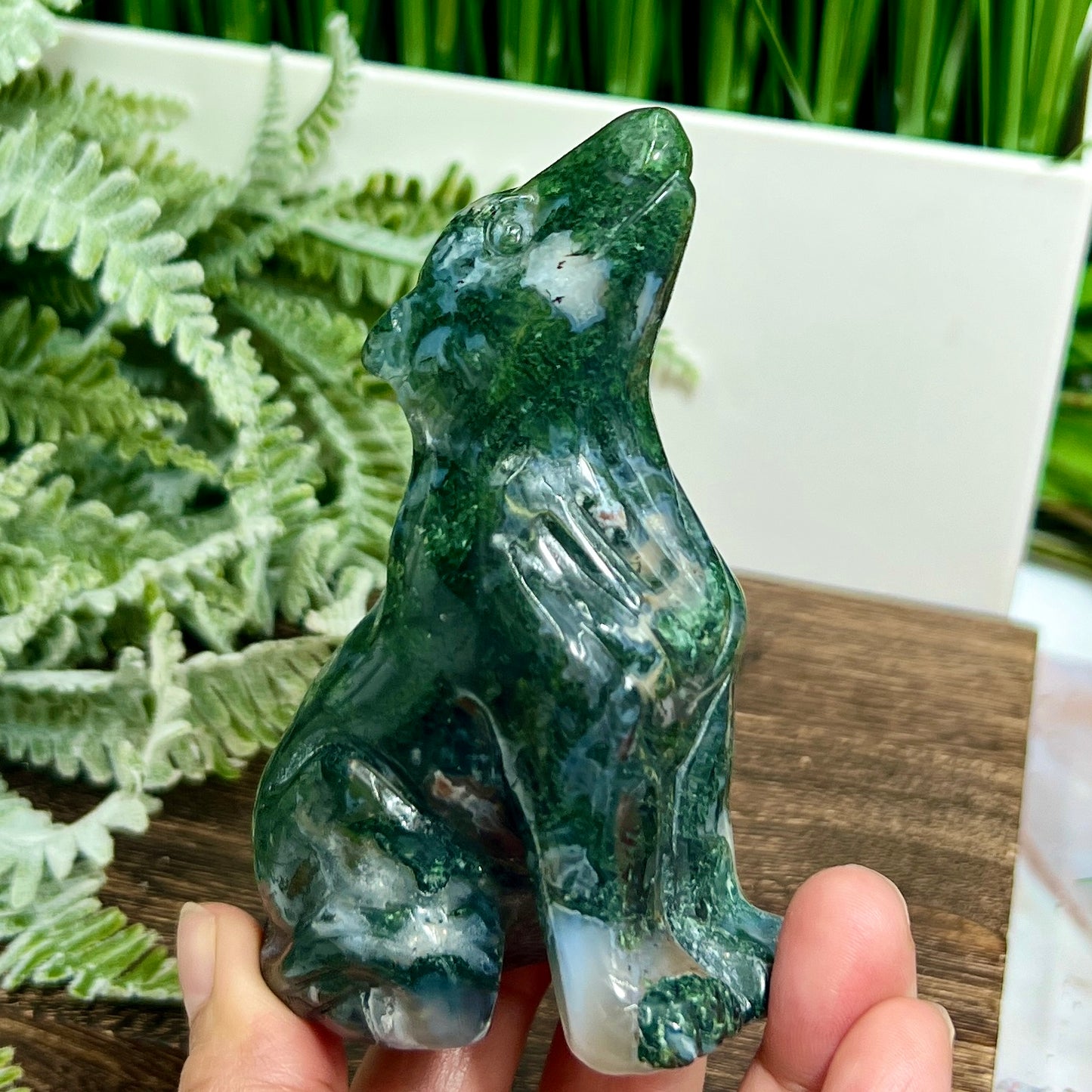 Moss Agate with Quartz Howling Wolf Healing Crystal Animal Carving 248g