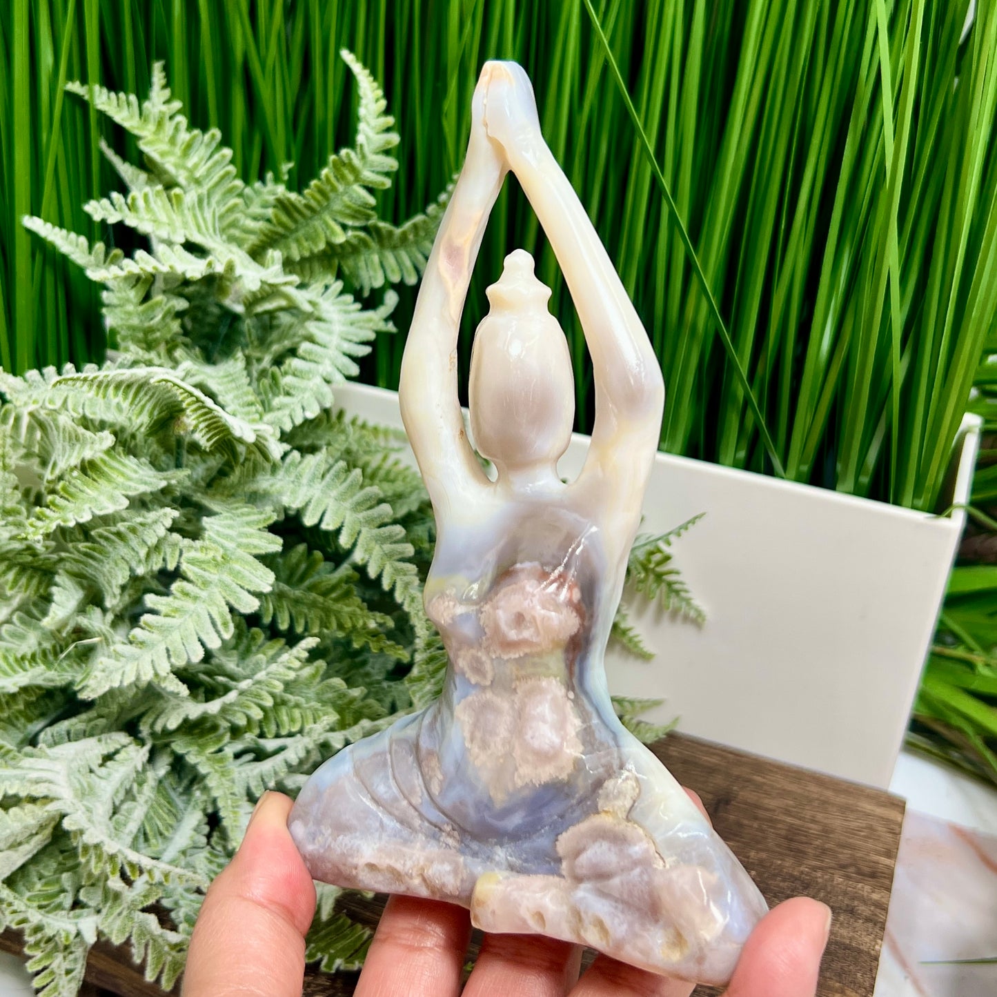 Flower Agate Yoga Lady Meditation Healing Crystal Carving 318g