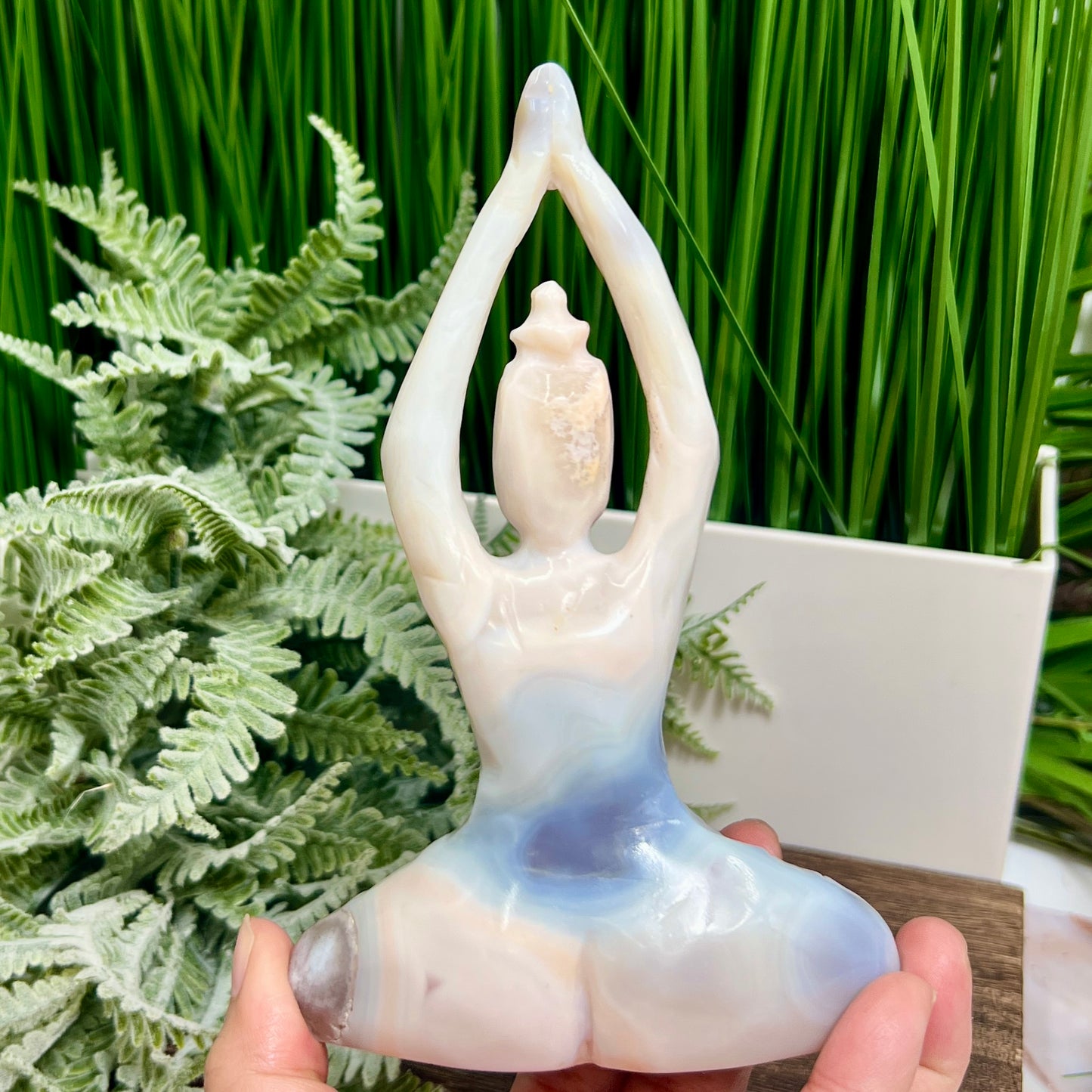 Flower Agate Yoga Lady Meditation Healing Crystal Carving 318g