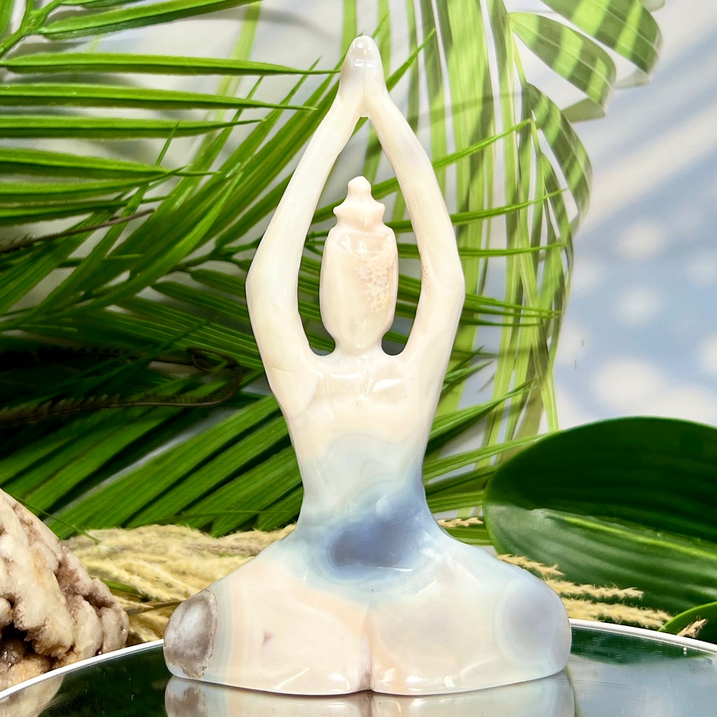 Flower Agate Yoga Lady Meditation Healing Crystal Carving 318g